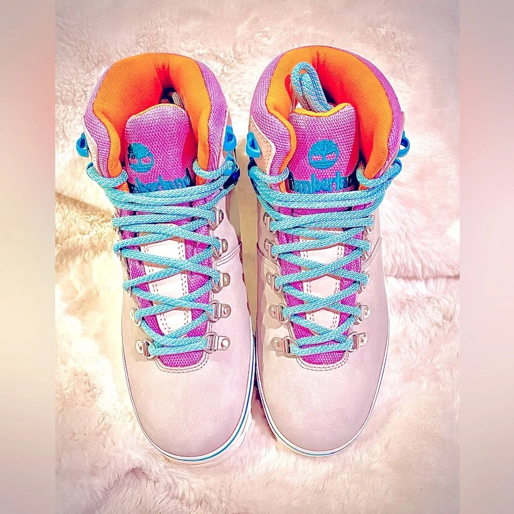 Timberland Women’s Euro Boots - Picture 3 of 5
